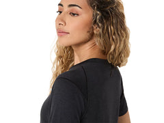 REFINED TEXTURE SHORT SLEEVE TOP